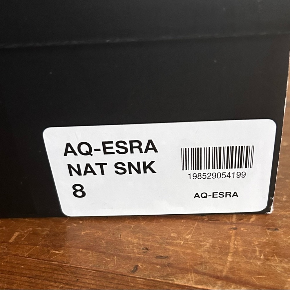 NWT AQUA Esra snakeskin pattern leather Chelsea boots. With box. - Picture 7 of 10